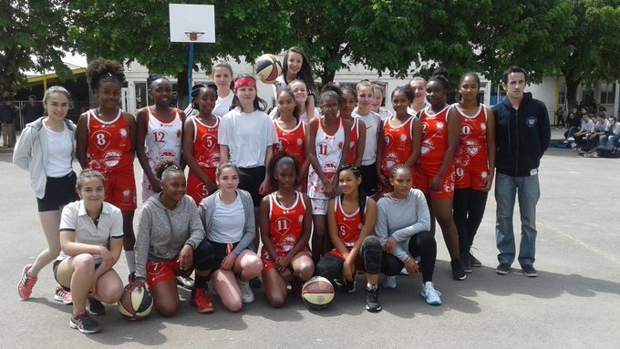 Ile de La Réunion vs Collège Sainte Marie